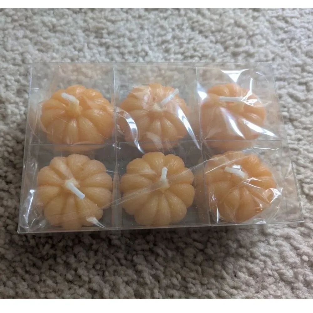 NIB Anthropologie Mini Pumpkin Votive Candles - Set of 6